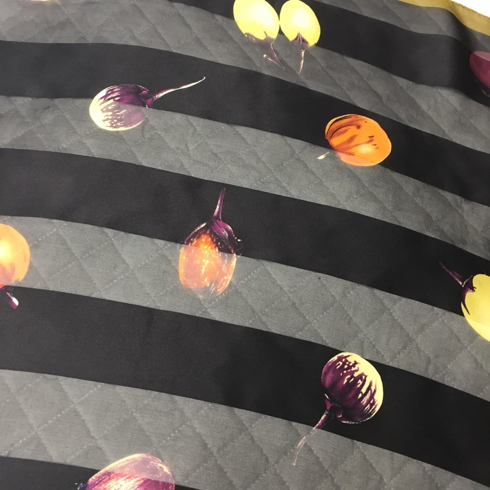 Ellen Tracy Scarf 21 inch Square Black with Gold Edge in Vegetable Print - Picture 6 of 9